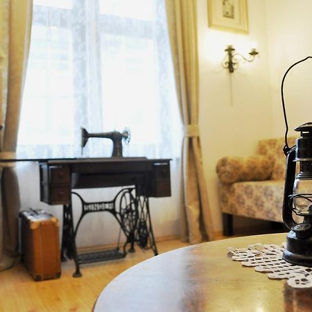 Traditional Slovak Apartment براتسيلافا المظهر الخارجي الصورة