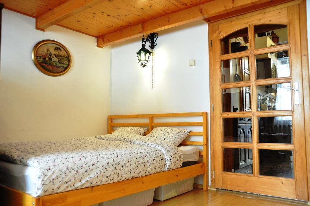 Traditional Slovak Apartment براتسيلافا المظهر الخارجي الصورة
