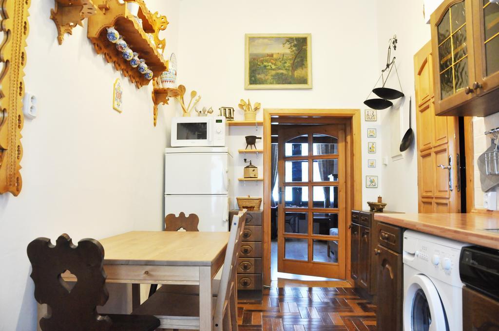 Traditional Slovak Apartment براتسيلافا المظهر الخارجي الصورة